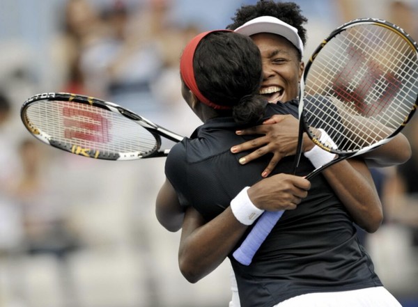 Venus Williams i Serena Williams inwestują w Shares, foto: Shares App Ltd