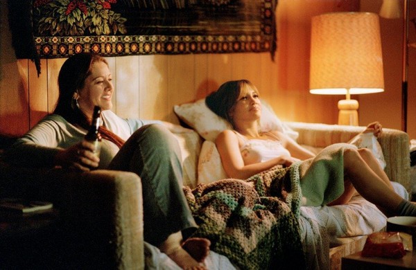 Camryn Manheim i Jennifer Lopez „J.Lo” w filmie „Niedokończone życie”, foto: AMC Networks International