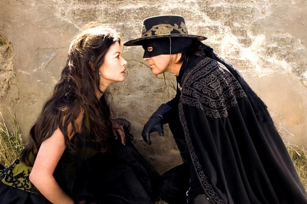 Catherine Zeta-Jones i Antonio Banderas w filmie „Legenda Zorro”, foto: AMC Networks International