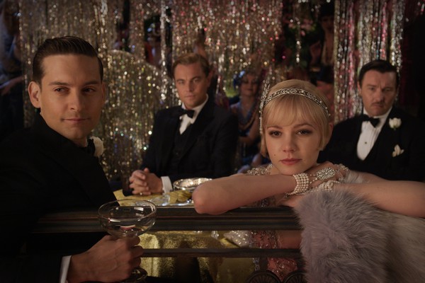 Tobey Maguire, Leonardo DiCaprio, Carey Mulligan i Joel Edgerton w filmie „Wielki Gatsby”, foto: Warner Bros. Entertainment Inc.
