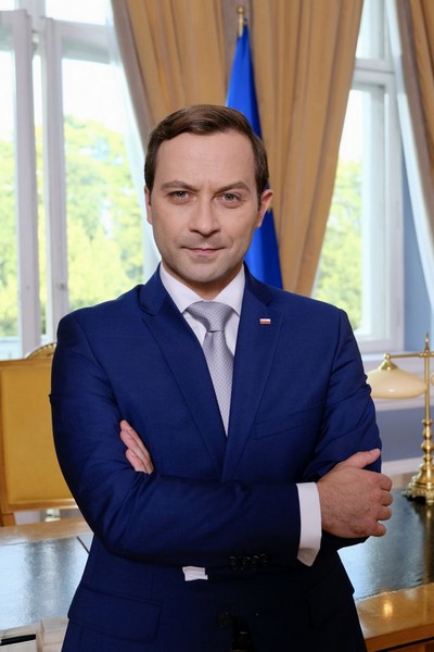 Marcin Hycnar w serialu „Sługa narodu”, foto: Cyfrowy Polsat