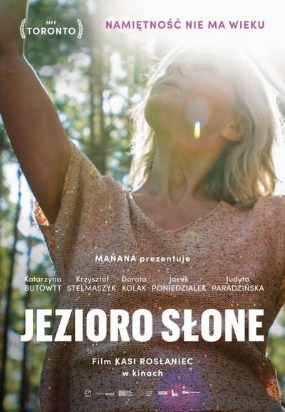 Katarzyna Butowtt na plakacie promującym kinową emisję filmu „Jezioro Słone”, foto: AP Mañana