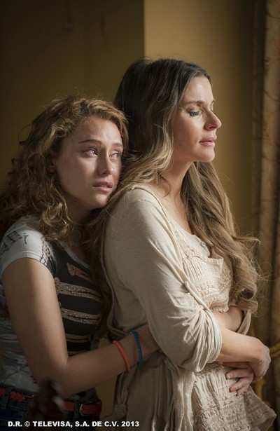 Natalia Juarez i Isabella Camil w serialu „Za głosem serca”, foto: Televisa Internacional