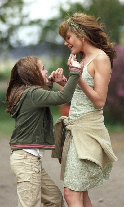 Becca Gardner i Jennifer Lopez „J.Lo” w filmie „Niedokończone życie”, foto: AMC Networks International
