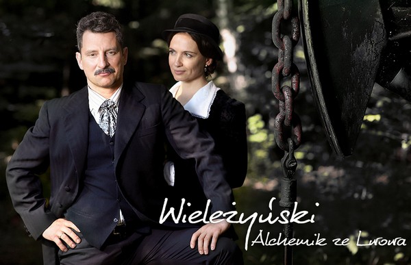 Wojciech Zieliński i Anna Cieślak w filmie „Wieleżyński. Alchemik ze Lwowa”, foto: Telewizja Obiektyw