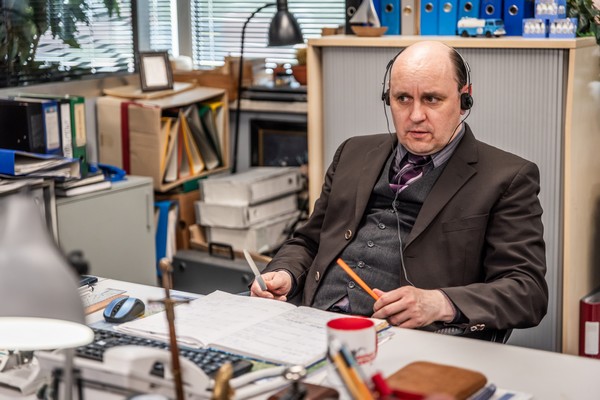 Adam Woronowicz w serialu „The Office PL”, foto: Przemysław Pączkowski