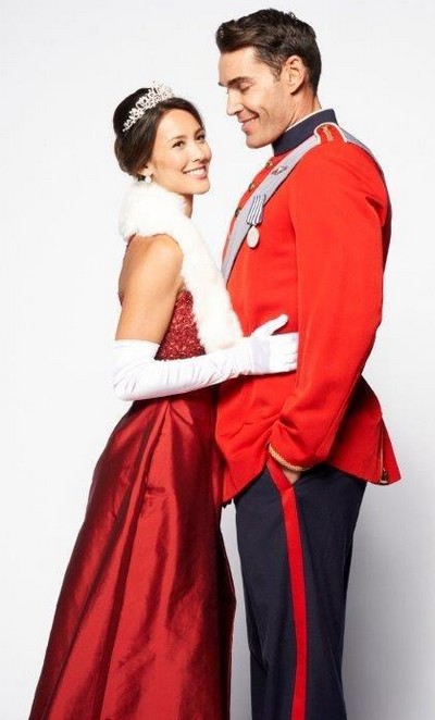 Kaitlyn Leeb i Nick Hounslow w filmie „Gwiazdka z księciem”, foto: AMC Networks International