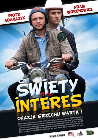 Piotr Adamczyk i Adam Woronowicz oraz motocykl WSK M06 B3 Gil na plakacie promującym kinową emisję filmu „Święty interes”, foto: Kino Świat