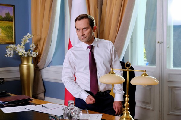 Marcin Hycnar w serialu „Sługa narodu” (wersja polska), foto: Cyfrowy Polsat