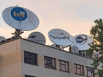 TVN Warner Bros. Discovery anteny siedziba satkurier.pl