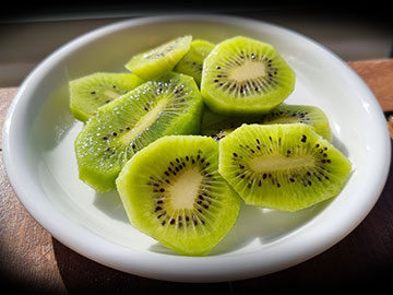 Kiwi witamina C owoc kiwi satkurier 360px