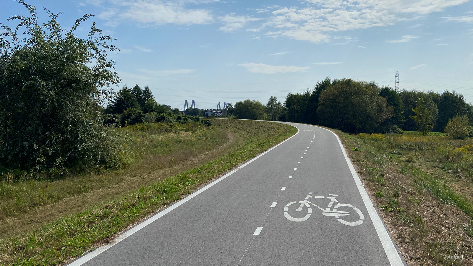 Nowa ścieżka rowerowa wzdłuż Dłudbi, łącząca ulicę Ptaszyckiego z Podbipięty