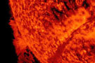 Słoneczne rozbłyski zagrożą elektronice satelitów