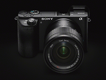 Sony wprowadza nowy aparat α6500