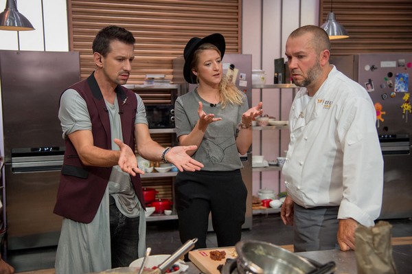 Maciej Rock, Lara Gessler i Piotr Więcławski „Vienio” w programie „Top Chef. Gwiazdy od kuchni”, foto: Katarzyna Kalisz