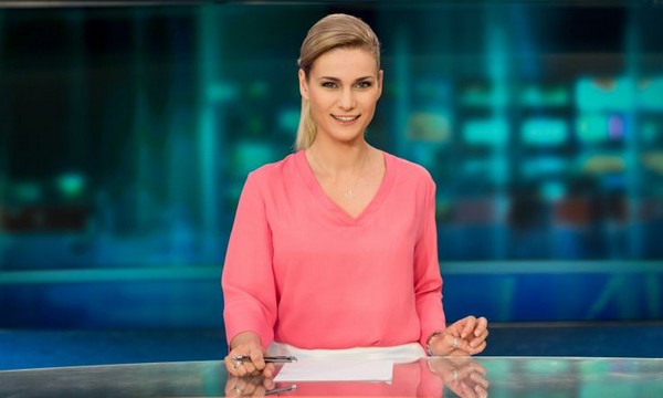 Marta Budzyńska-Giersz, prowadząca program „Info kraj” w TVP Info (SD/HD), foto: TVP