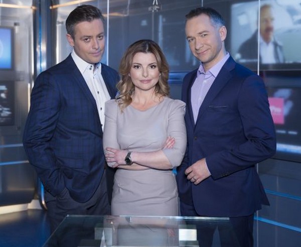 Michał Cholewiński, Beata Chmielowska-Olech i Rafał Patyra w programie „Teleexpress”, foto: TVP