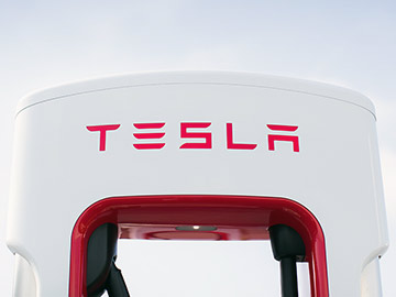 Tesla tworzy sieć Supercharger