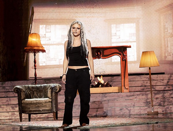 Katarzyna Popowska jako Christina Aguilera w programie „Twoja twarz brzmi znajomo”, foto: Maciej Zawada