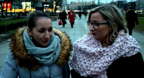 Monika Zalewska (z prawej) i uczestniczka programu „Wystarczy chcieć”, foto: Cyfrowy Polsat