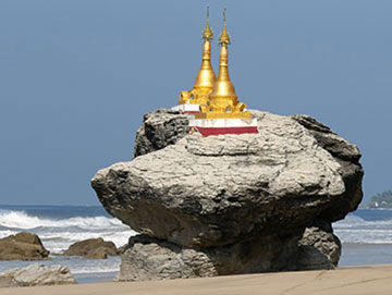 Mjanma z buddyjskimi pagodami