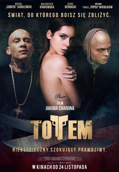 Michał Sobolewski „Sobota”, Małgorzata Krukowska i Karol Bernacki na plakacie promującym kinową emisję filmu „Totem”, foto: Kino Świat