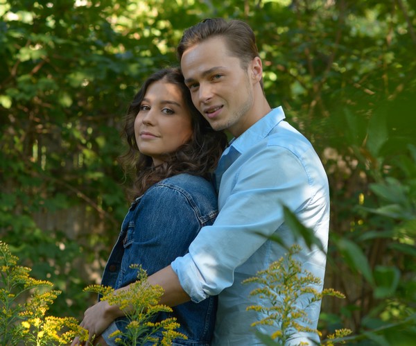 Patryk Pniewski i Magdalena Dąbrowska w serialu „Pierwsza miłość”, foto: Bogdan Bogielczyk/ATM Grupa
