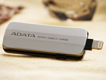 Pendrive ADATA i-Memory AI720