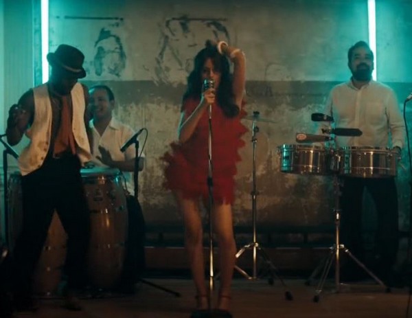 Camila Cabello w teledysku do piosenki „Havana”, foto: Michał Winnicki Entertainment
