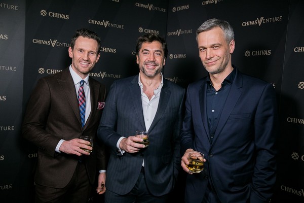 Mariusz Czerkawski, Javier Bardem i Michał Żebrowski na gali „Chivas Venture”, foto: Wyborowa Pernod Ricard