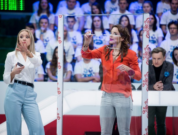Barbara Kurdej-Szatan i Anna Dereszowska w programie „Kocham cię, Polsko!”, foto: Jan Bogacz/TVP