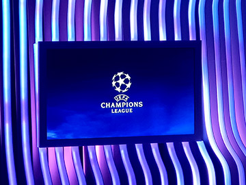 Champions_league_studio_Polsatu-Sport_2018_360px.jpg