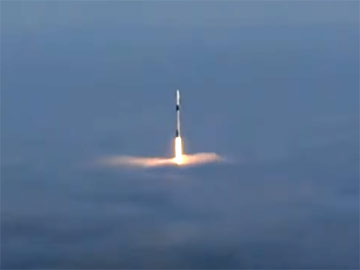 Spektakularny start rakiety Falcon 9 [wideo]