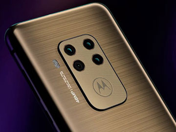 Motorola One Zoom: wybierz swoją perspektywę