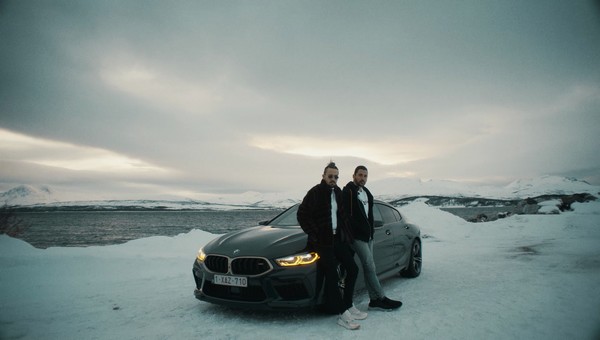 Dimitri Vegas i Like Mike oraz samochód BMW M8 w programie „The Art of Leadership”, foto: WarnerMedia