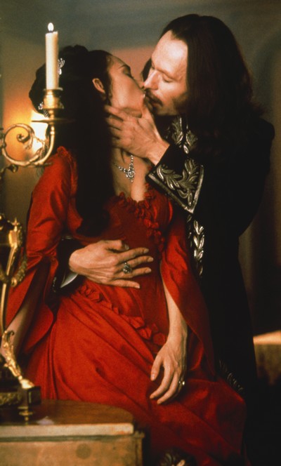 Winona Ryder i Gary Oldman w filmie „Dracula”, foto: Columbia Pictures Industries, Inc.