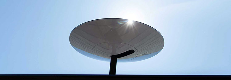 Starlink antena terminal spacex 750px.jpg