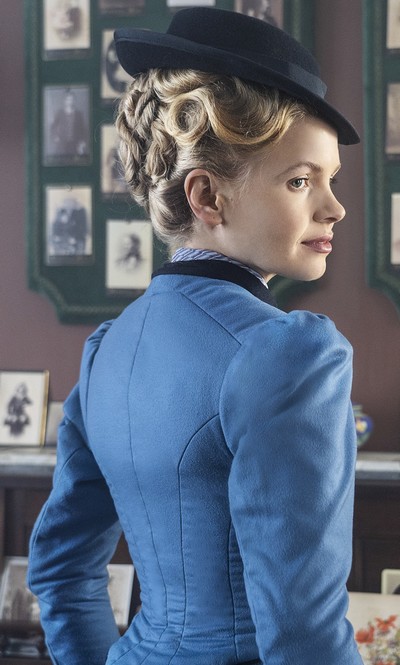 Kate Phillips w serialu „Panna Scarlet i komisarz”, foto: Bernard Walsh