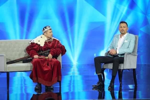 Michał Paszczyk i Krzysztof Ibisz w programie „Kabaret na dobry wieczór. Paranienormalni Show”, foto: WBF