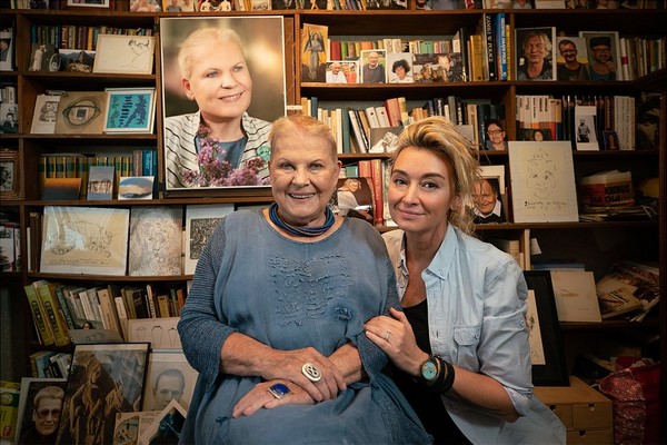 Elżbieta Dzikowska i Martyna Wojciechowska w programie „Kobieta na krańcu świata”, foto: TVN Discovery