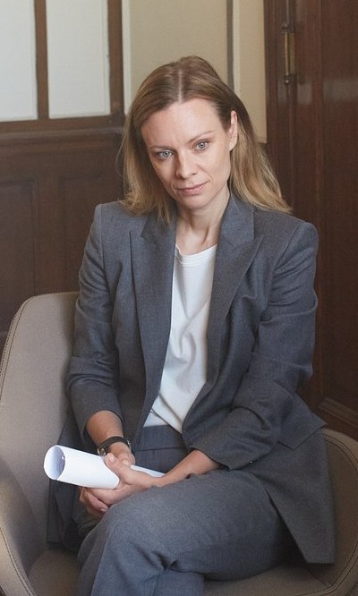 Magdalena Boczarska w serialu „Żywioły Saszy - ogień”, foto: TVN Discovery