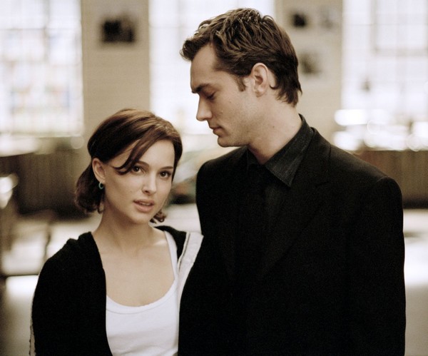 Natalie Portman i Jude Law w filmie „Bliżej”, foto: AMC Networks International
