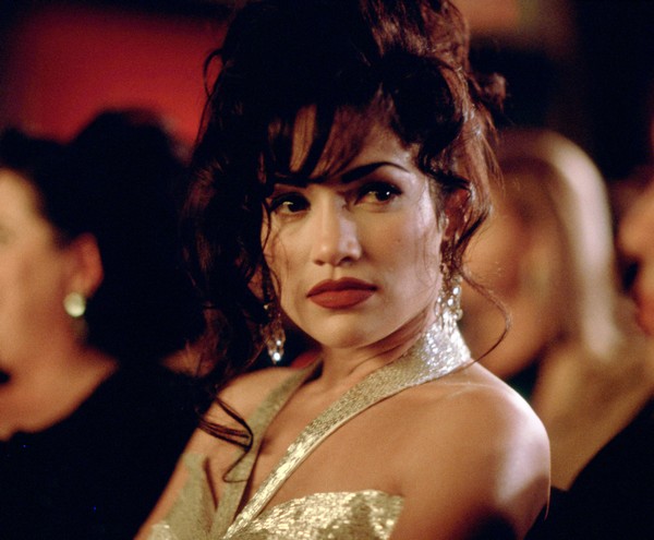 Jennifer Lopez w filmie „Selena”, foto: Warner Bros.