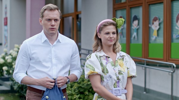 Philippe Tłokiński i Anna Karczmarczyk w serialu „Tatuśkowie”, foto: Cyfrowy Polsat