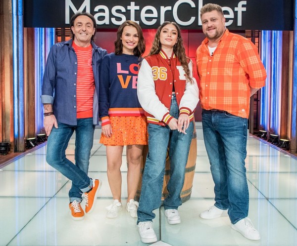 Michel Moran, Anna Starmach, Wiktoria Gabor i Tomasz Jakubiak w programie „MasterChef Junior”, foto: TVN Discovery