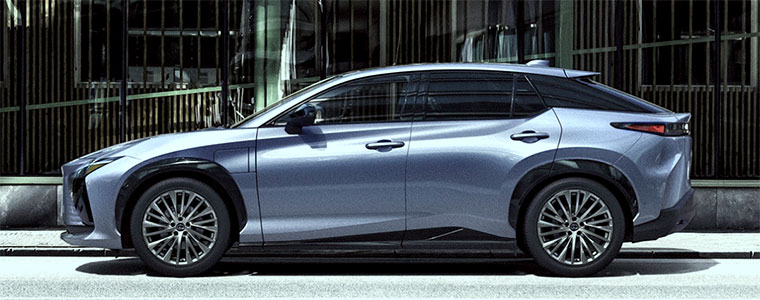 Lexus wprowadza pierwszy samochód elektryczny [wideo]